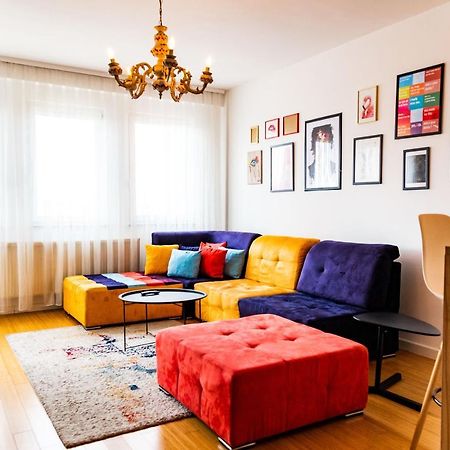 Modern Apartment With A View Feels Like Home Pristina Exterior foto